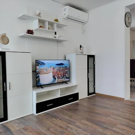 Sara Tribalj (Primorsko-Goranska)